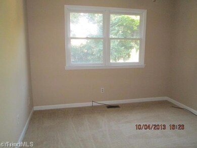 2nd Bedroom.