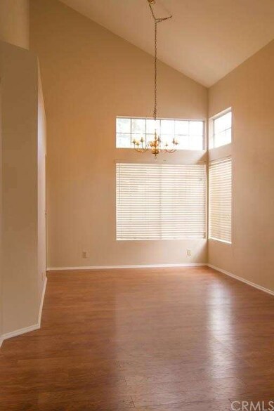 DINIG/LIVING ROOM