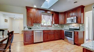 13 Zacatin Rd unit A, Freehold, NJ 07728 - photo 6