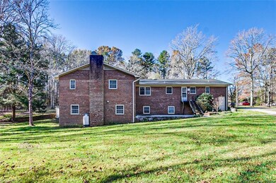 861 Pine Ln, Asheboro, NC 27205 - photo 3