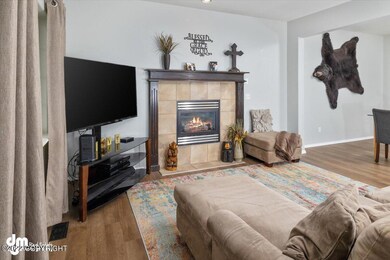05-Living Room_DMD_9099