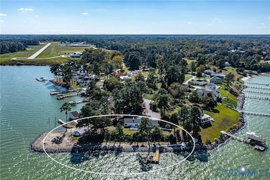 560 Eubank Landing Rd, Topping, VA 23169 - photo 2