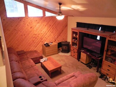 184 Cedar Ln, Gates, OR 97346 - photo 7