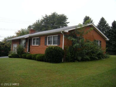 555 Fox Dr, Winchester, VA 22601 - photo 3