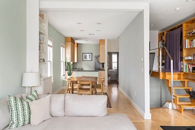 189 Brookline St unit 3, Cambridge, MA 02139 - photo 4