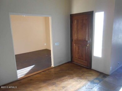 023-312713 Interior Entrance