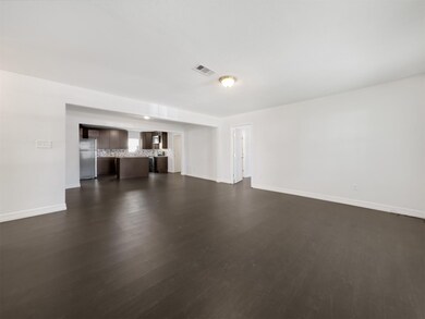 5206 Kingsbury St, Houston, TX 77021 - photo 5