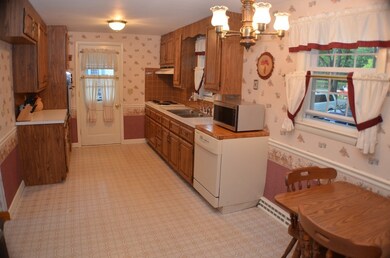 162 High St, Holliston, MA 01746 - photo 6