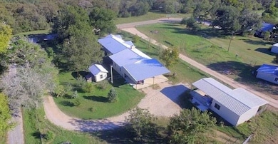 2702 Blue Creek Rd, La Vernia, TX 78121 - photo 2