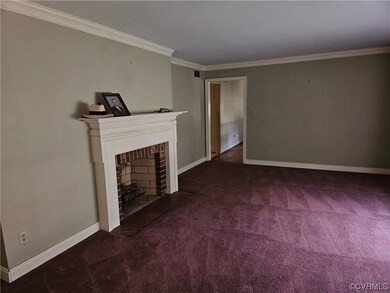 w/Fireplace.