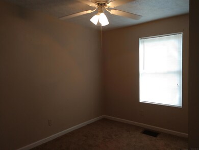 903 E 25th St, Muncie, IN 47302 - photo 3