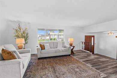 807 Wayne Dr, Centralia, WA 98531 - photo 5