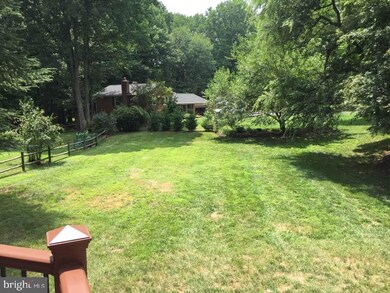 12327 Myterra Way, Herndon, VA 20171 - photo 6