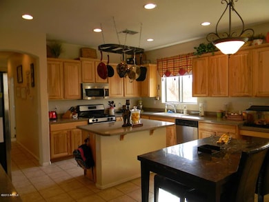 Light & Bright Eat in Kitchen