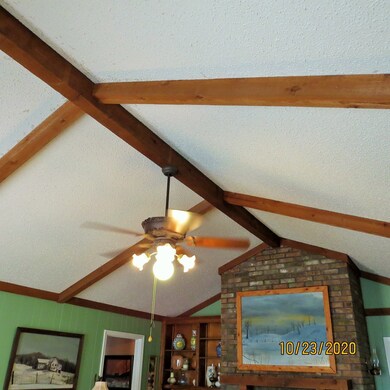 Rustric Wood Beams Exposed