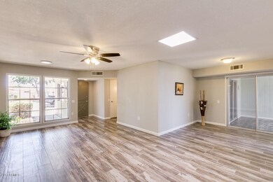 10708 W Santa fe Dr, Sun City, AZ 85351 - photo 2