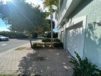 3115 Laurel Ridge Cir, Riviera Beach, FL 33404 - photo 3