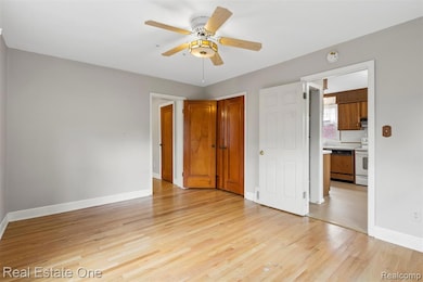 6720 N Lafayette St, Dearborn Heights, MI 48127 - photo 5