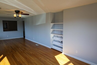 114 Bowers St, Johnson City, TN 37601 - photo 3