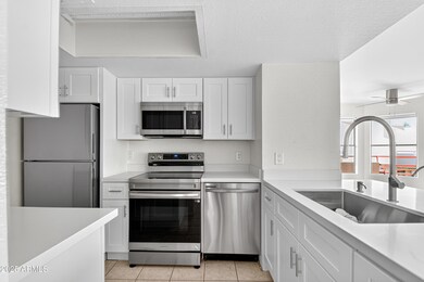 4850 E Desert Cove Ave unit 330, Scottsdale, AZ 85254 - photo 4