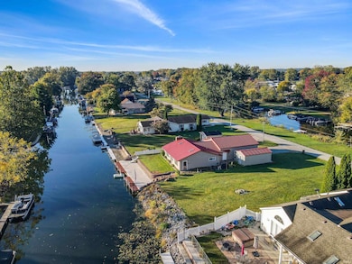 11900 N Rumpelstiltzkin Dr, Cromwell, IN 46732 - photo 5