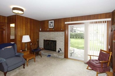 1482 Webster Ln, Des Plaines, IL 60018 - photo 2