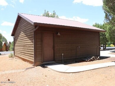 004_Side of Garage