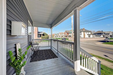 Full Lemonade Front Porch