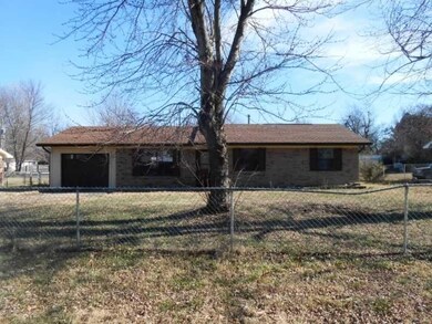 209 S Pittman St, Prairie Grove, AR 72753 - photo 2