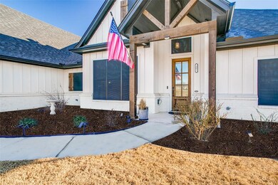 301 Palo Alto Dr, Springtown, TX 76082 - photo 4