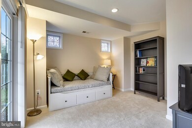 8300 2nd Ave, Vienna, VA 22182 - photo 4