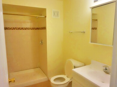 17527 Sycamore Ave, Country Club Hills, IL 60478 - photo 4