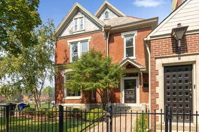 36 W 4th Ave_Exterior