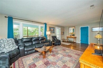 5427 Highway T12 N, Newton, IA 50208 - photo 4