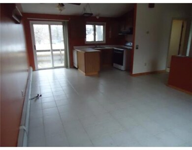 644 Oakland Beach Ave, Warwick, RI 02889 - photo 4