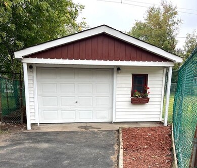 3027 Wilshire Ave, Markham, IL 60428 - photo 4