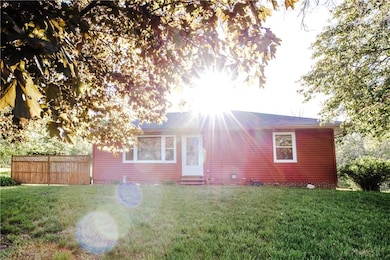 1416 E 40th Street Des Moines Iowa  Agent Bud Pain