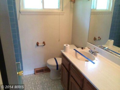 6605 Rycroft Ave, New Carrollton, MD 20784 - photo 3