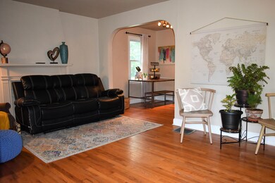 living room to dining room