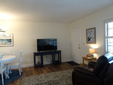 Yes the TV stays too