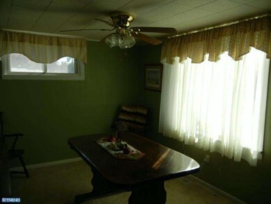 112 Somerset Rd, Glassboro, NJ 08028 - photo 5