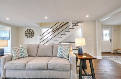 45 White Ave, Riverside, RI 02915 - photo 4