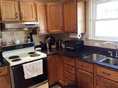 15 Brian Ct, Troy, NY 12182 - photo 5