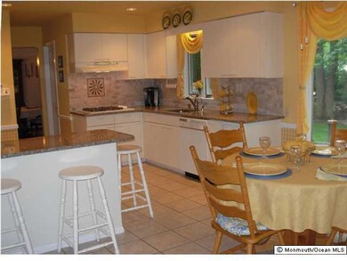 6 Queens Place, Old Bridge, NJ 08857 - photo 3