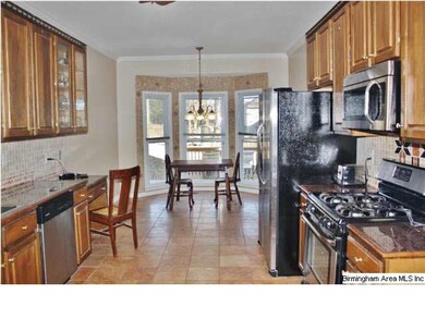 Great Kitchen... lots of counterspace, gas range, 