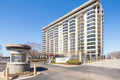 River Tower at South Bluffs unit 708A, Memphis, TN 38103 - photo 2