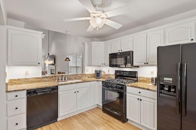 3006 Towne Commons Dr, Valparaiso, IN 46385 - photo 2