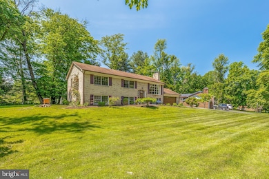 12405 Myterra Way, Herndon, VA 20171 - photo 5