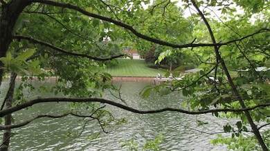 119+/- waterfrontage!