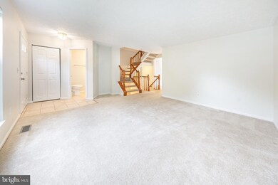 3735 Mazewood Ln, Fairfax, VA 22033 - photo 5